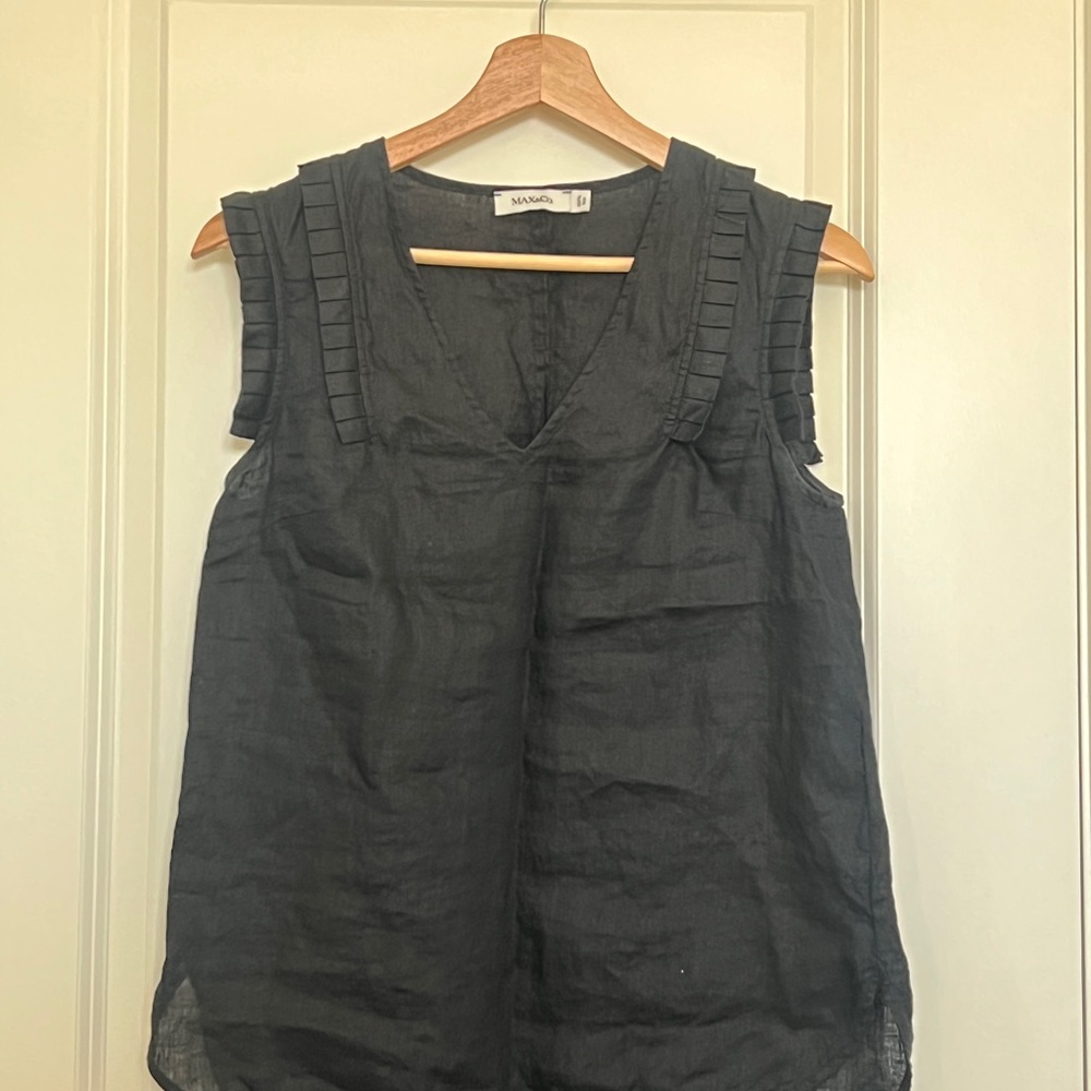 Max & Co. Black Sleeveless Blouse with Pleated Trim